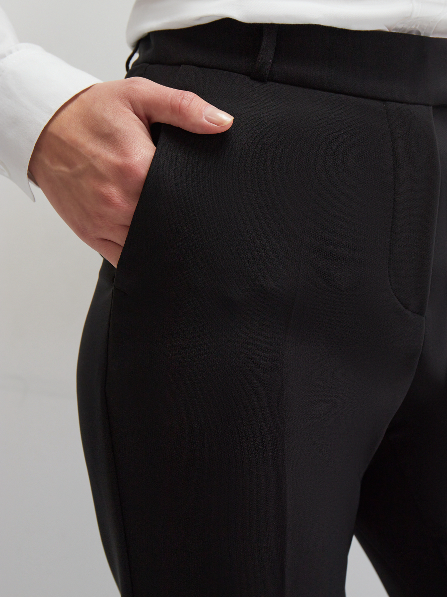 Облегающие брюки-клеш с высокой талией